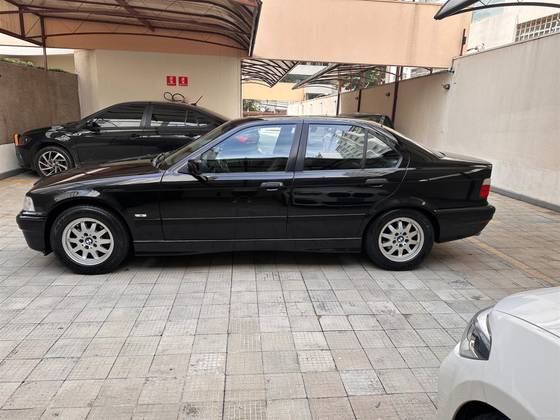 BMW 323i 2.5 TOP COMFORT SEDAN 24V GASOLINA 4P MANUAL